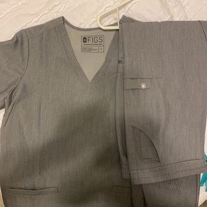 Graphite Figs Scrub Set